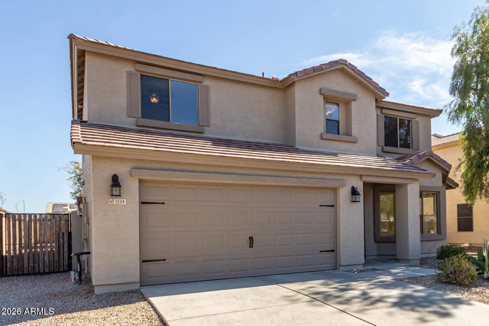 1534 N MOUNTAIN Lane