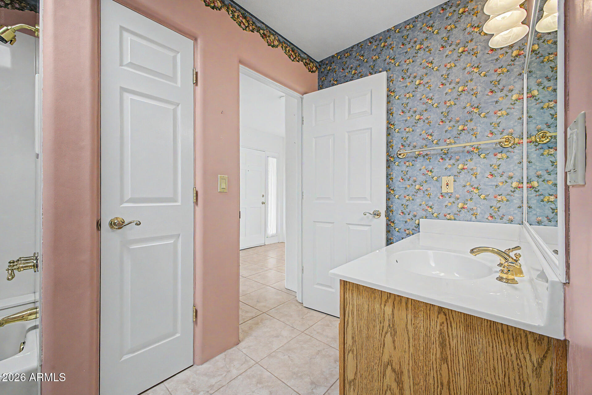 CAREFREE TOO - Residential