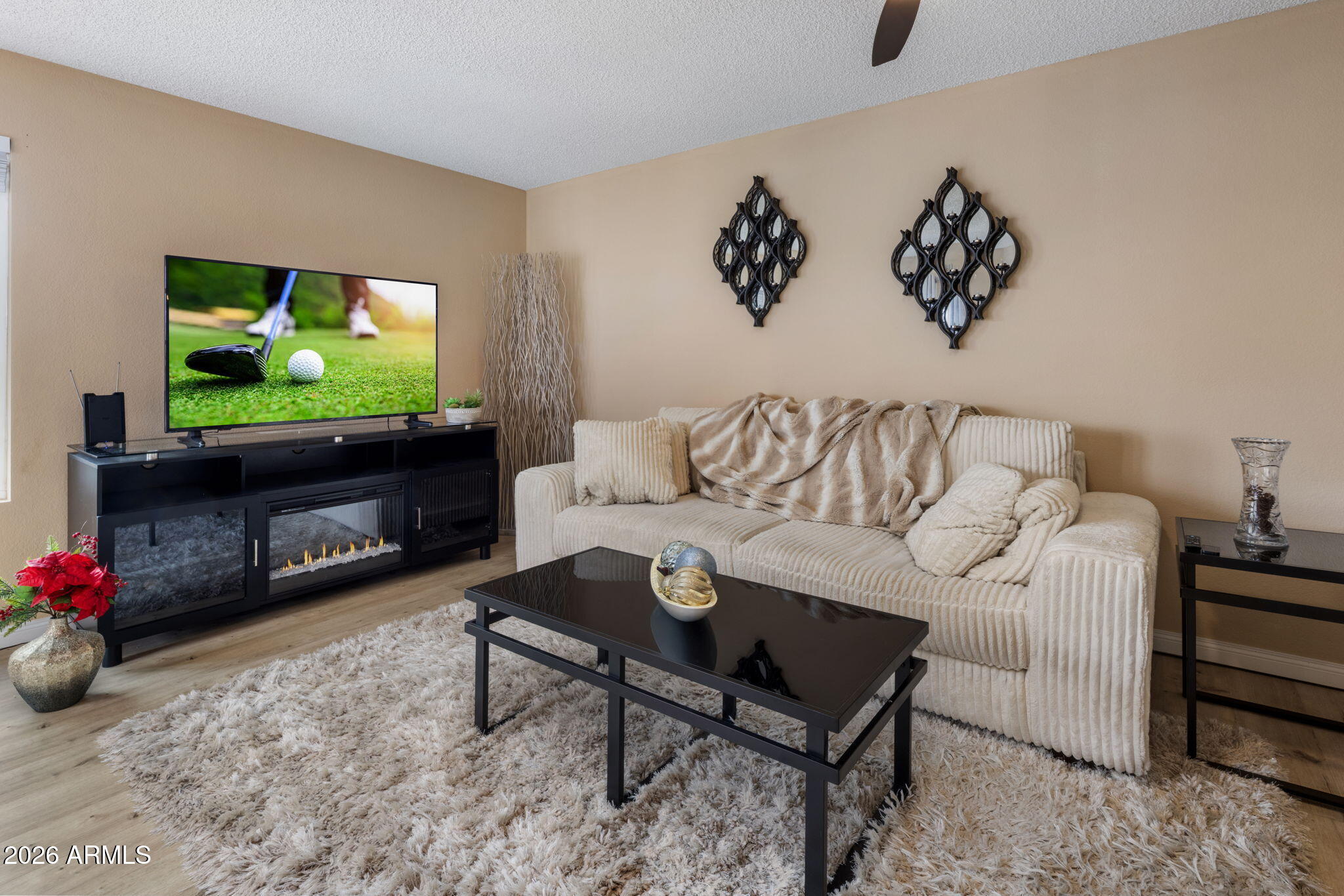 5518 E LINDSTROM Lane 3012