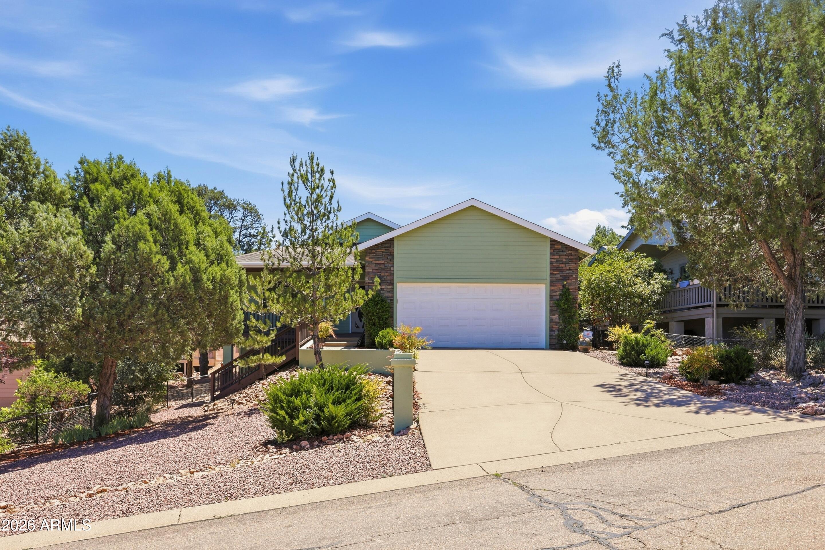 1105 S Sycamore Circle