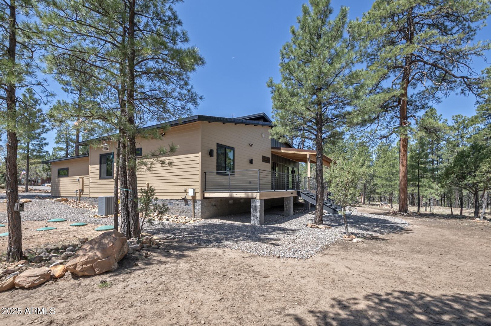2965 EAGLE RIDGE Circle