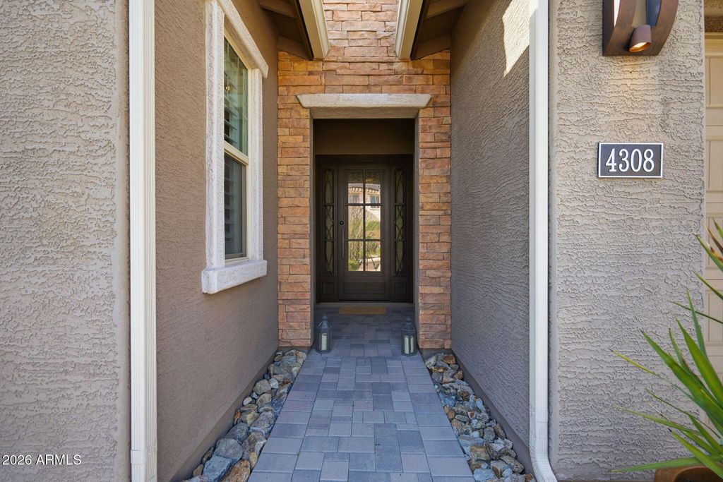 Photo of 4308 S Redcliffe Drive, Gilbert, AZ 85297 (MLS # 6975518)