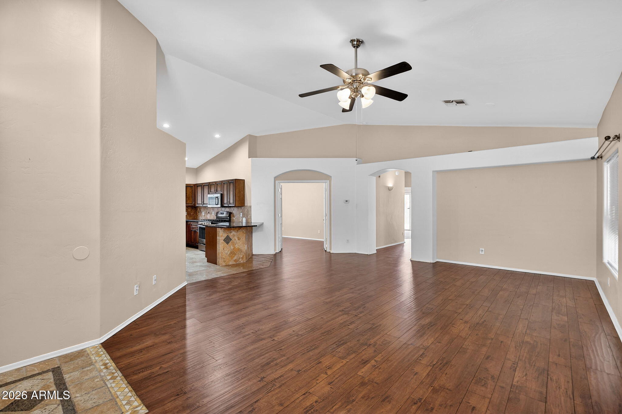 2925 E BLANCHE Drive