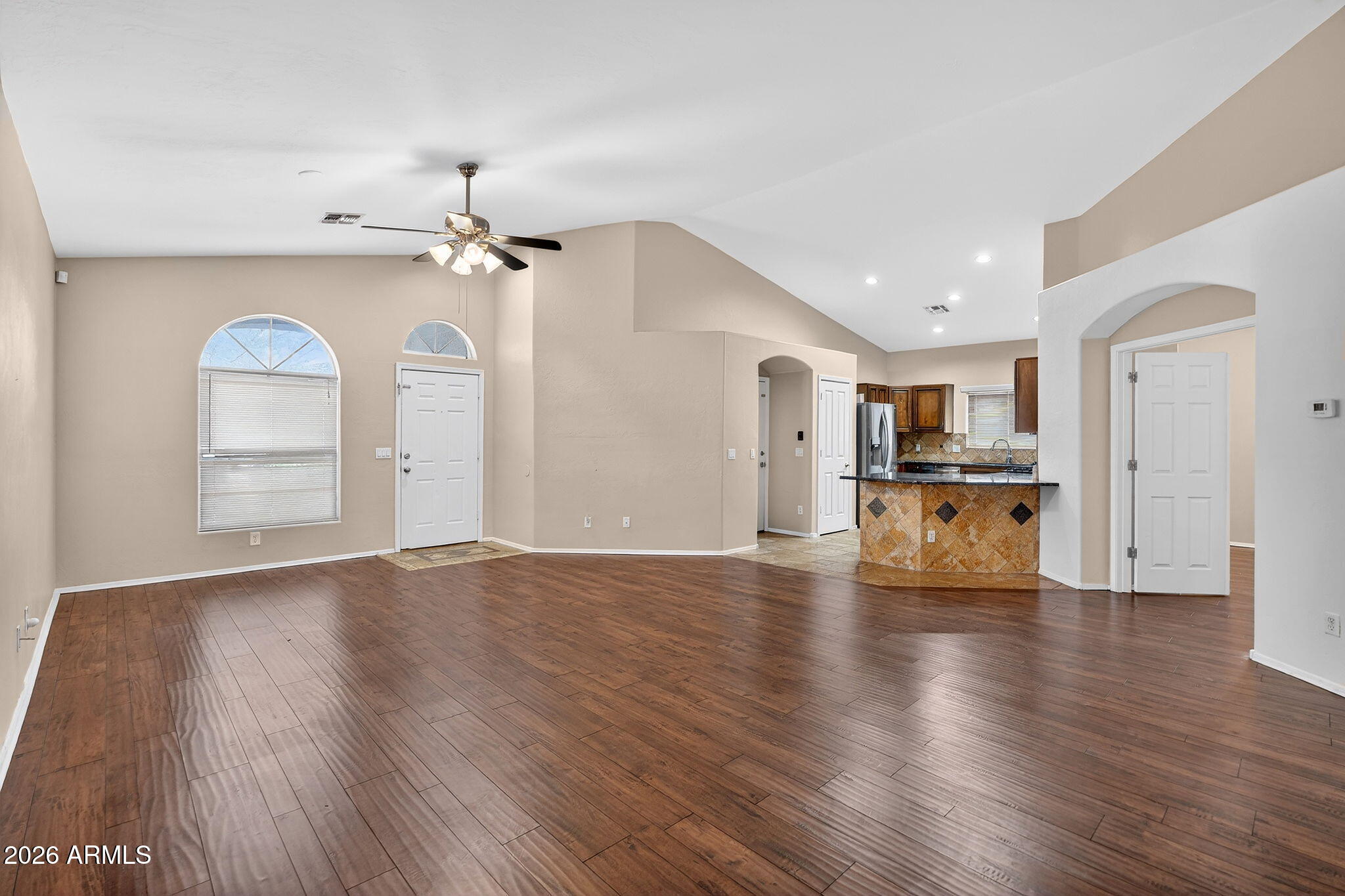 2925 E BLANCHE Drive