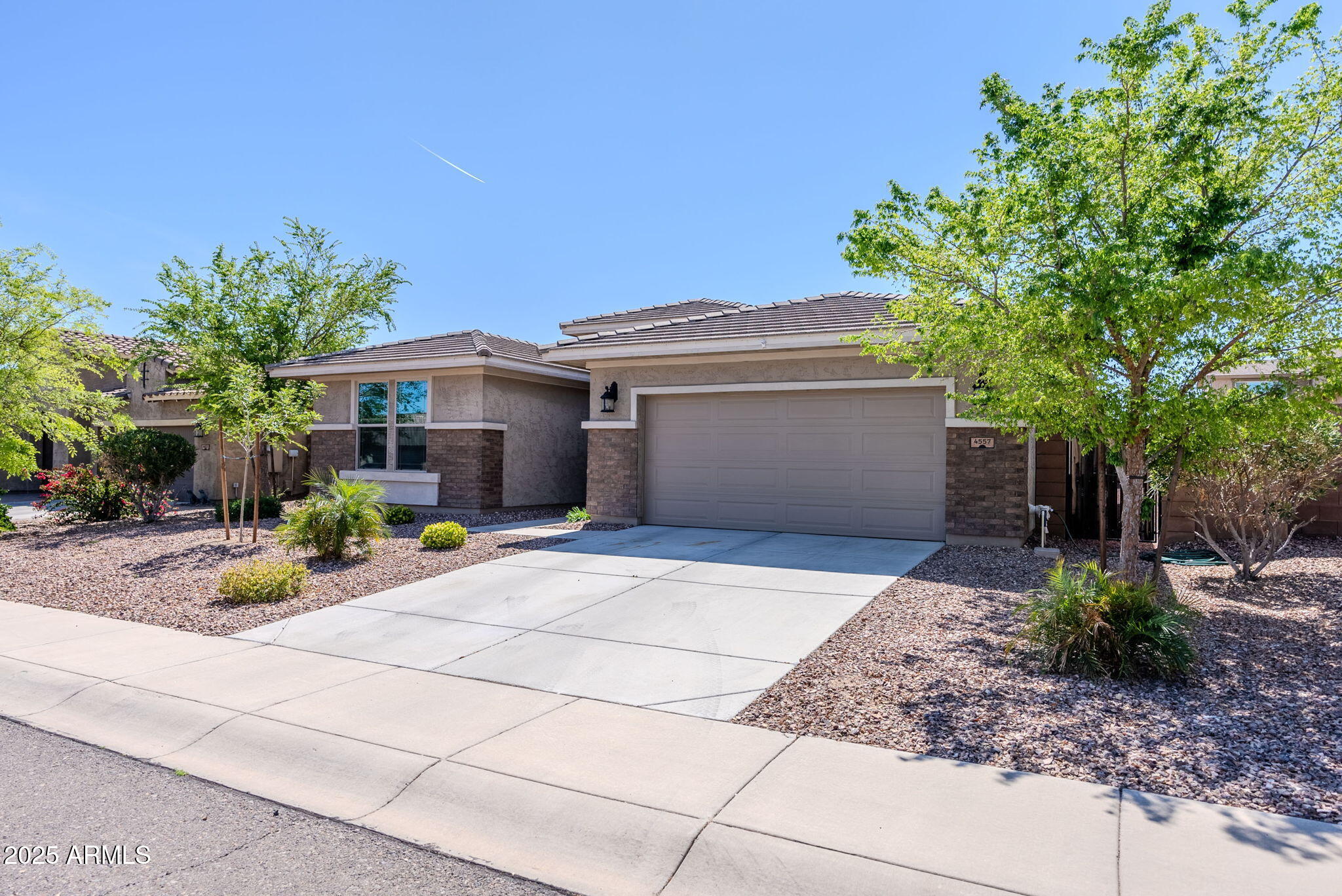 4557 W SOUTH BUTTE Road