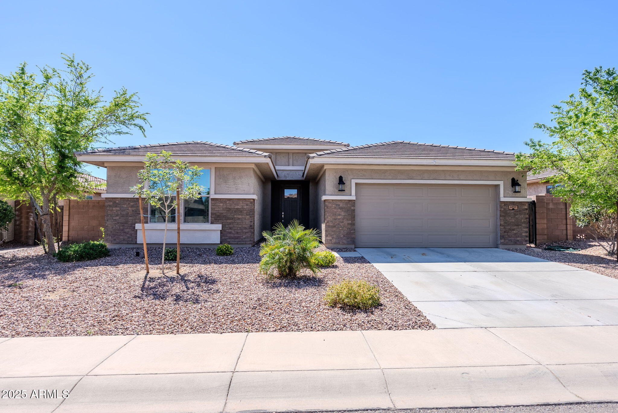 4557 W SOUTH BUTTE Road