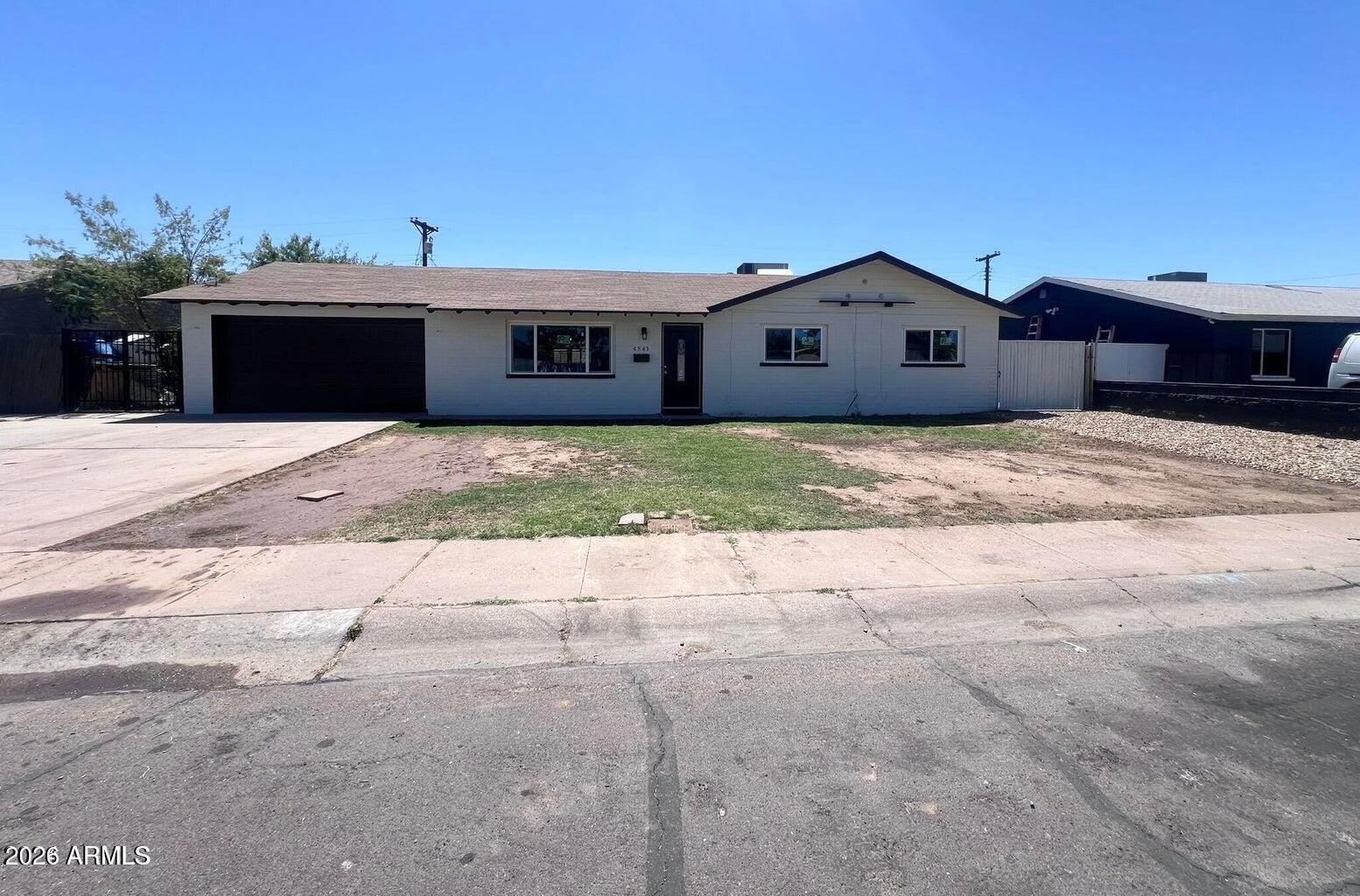 4843 W FLOWER Street