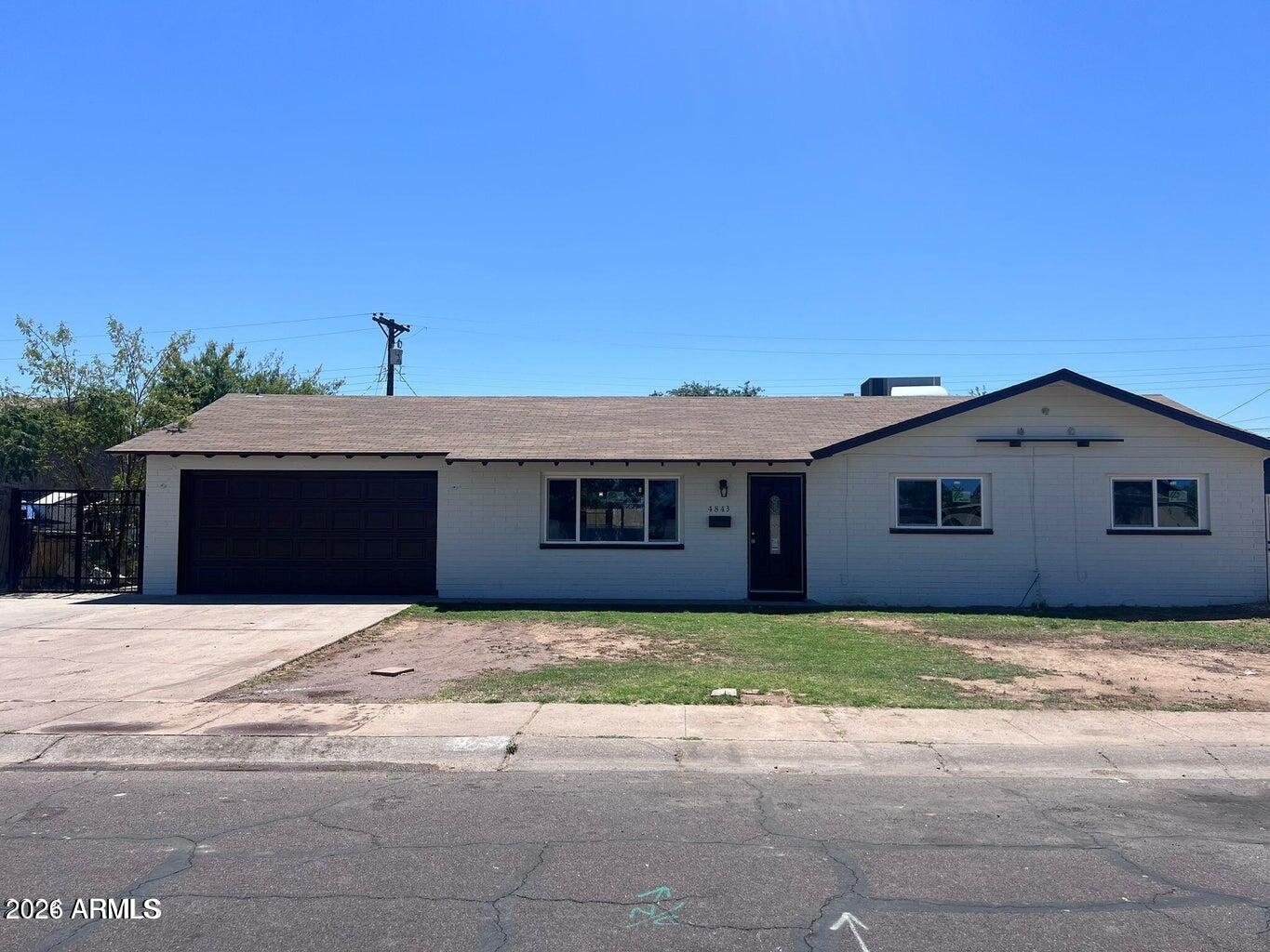 4843 W FLOWER Street