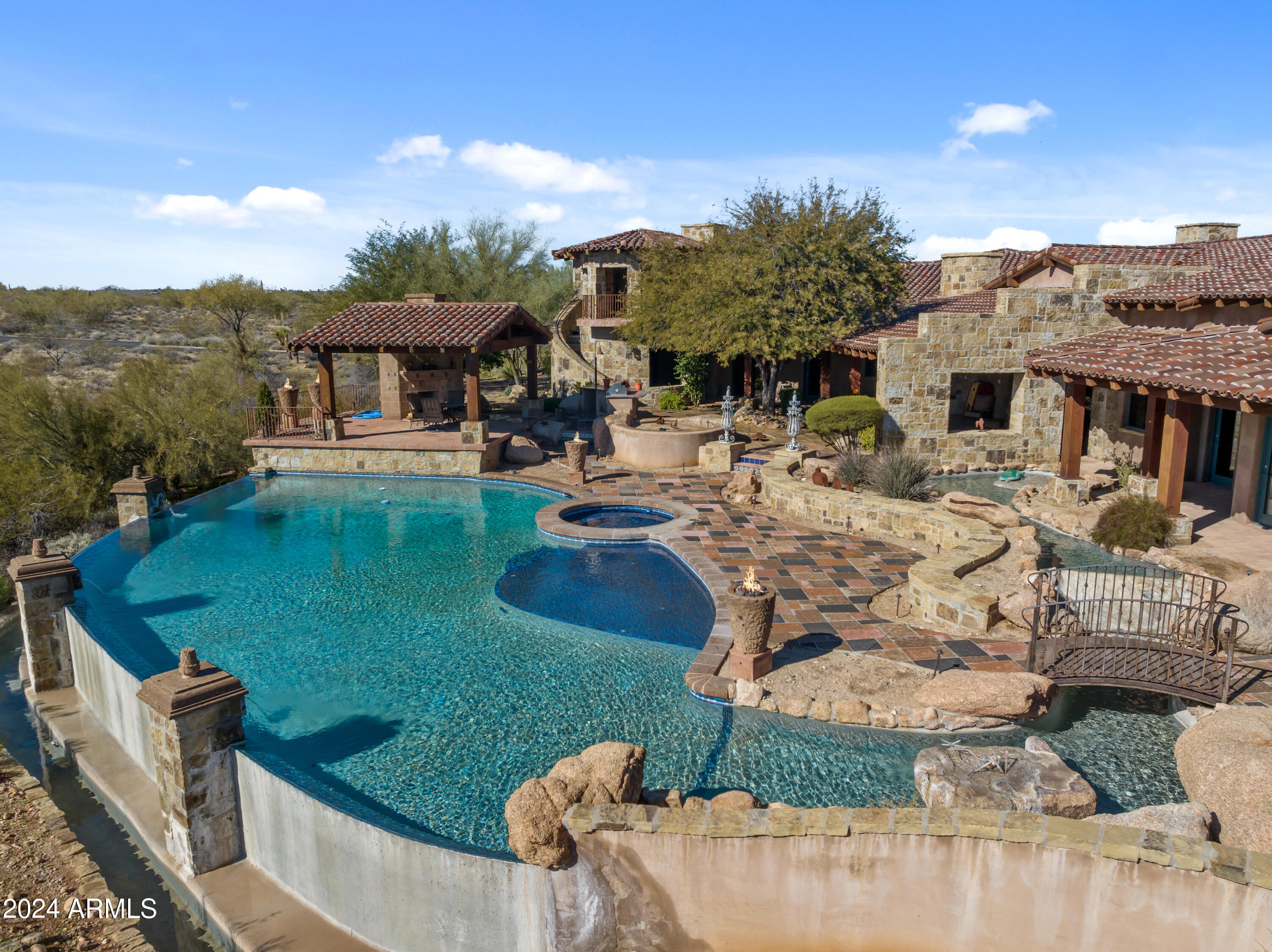 865 E MONTE VISTA Trail