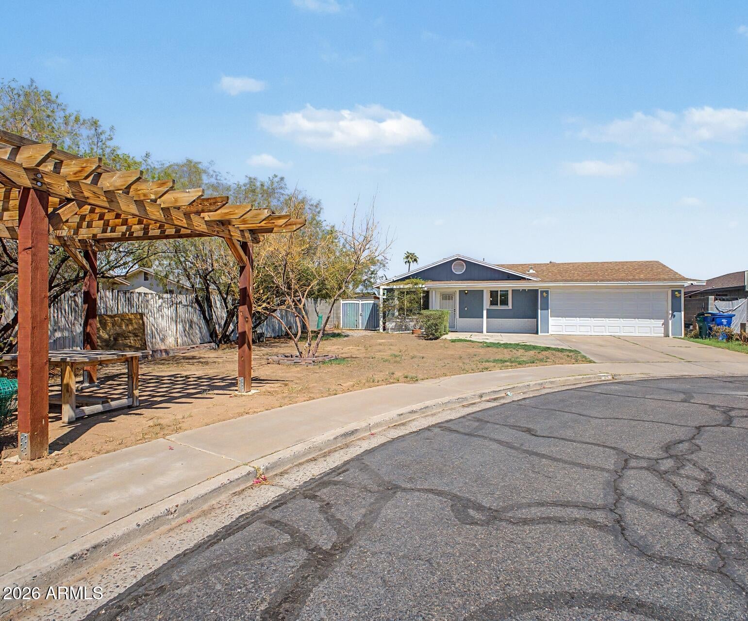 125 N RIDGE Circle