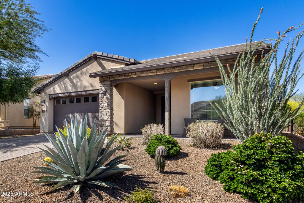 Photo of 18076 E Vista Desierto, Rio Verde, AZ 85263 (MLS # 6868839)