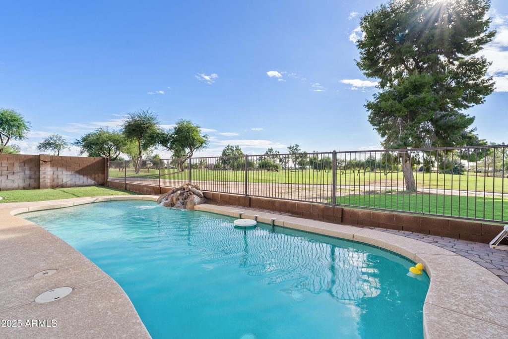 Photo of 23025 S 215th Street, Queen Creek, AZ 85142 (MLS # 6931469)