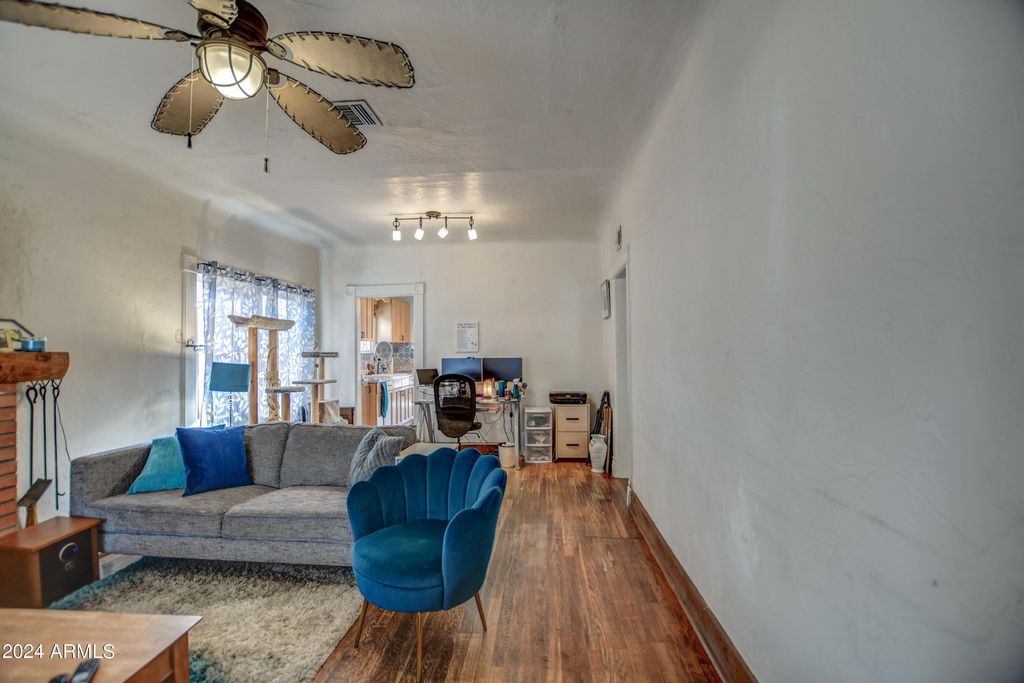 Photo of 2310 N Dayton Street, Phoenix, AZ 85006 (MLS # 6974808)