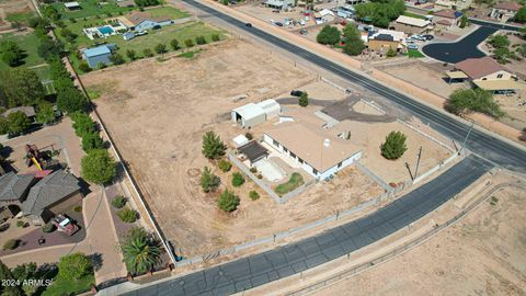 A home in El Mirage