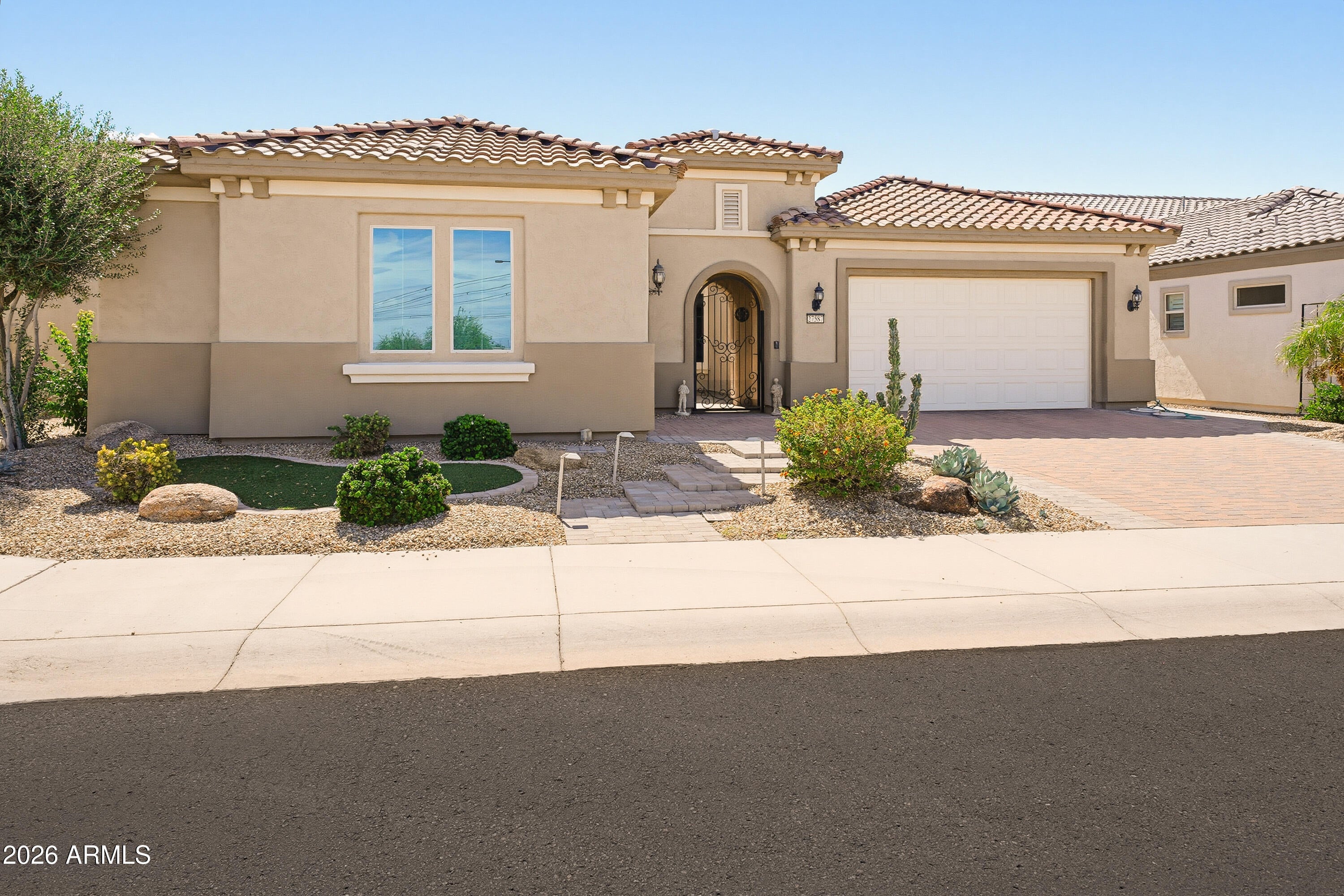 27587 W YUKON Drive
