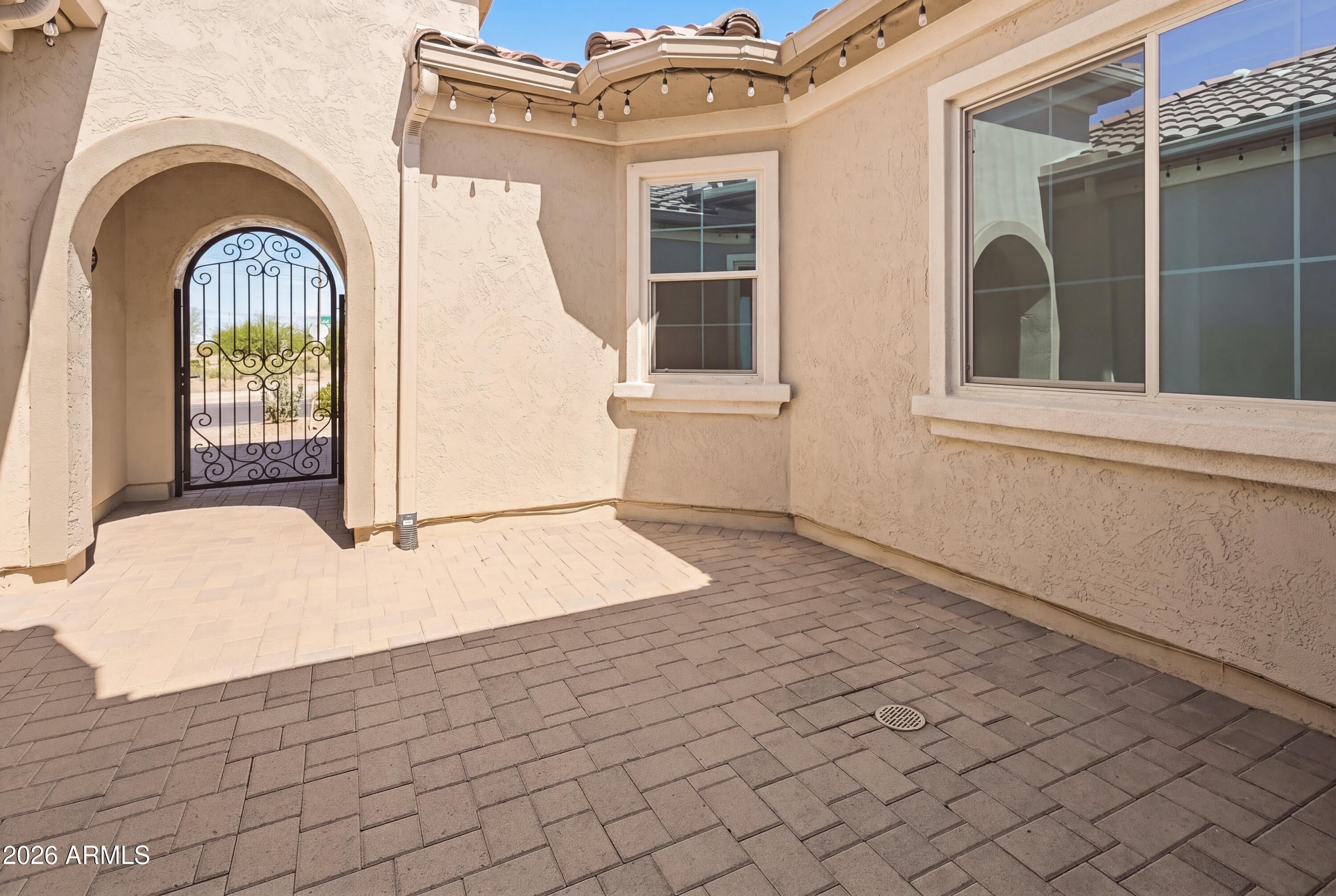 27587 W YUKON Drive