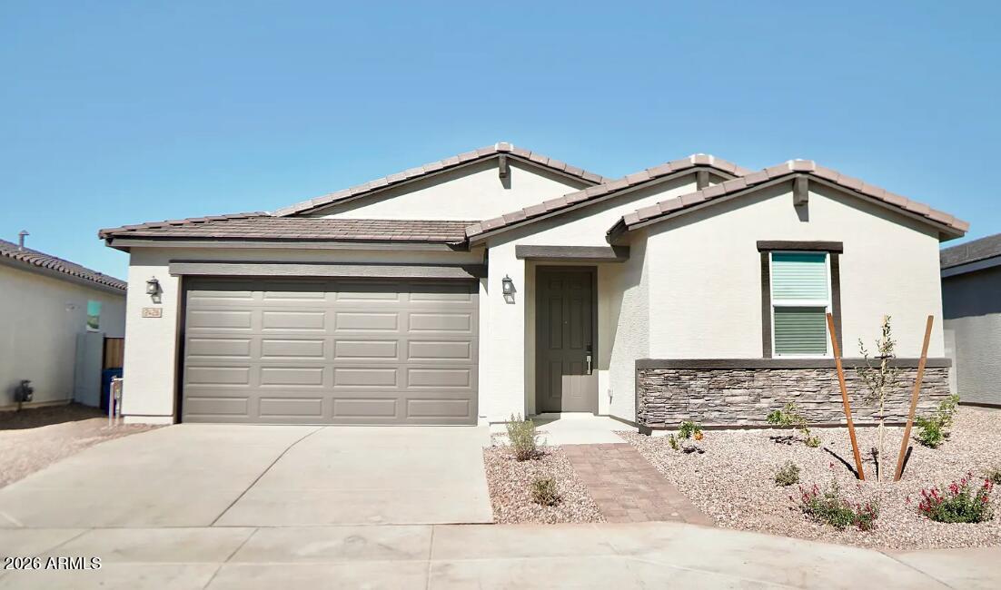 2426 E Grenache Road