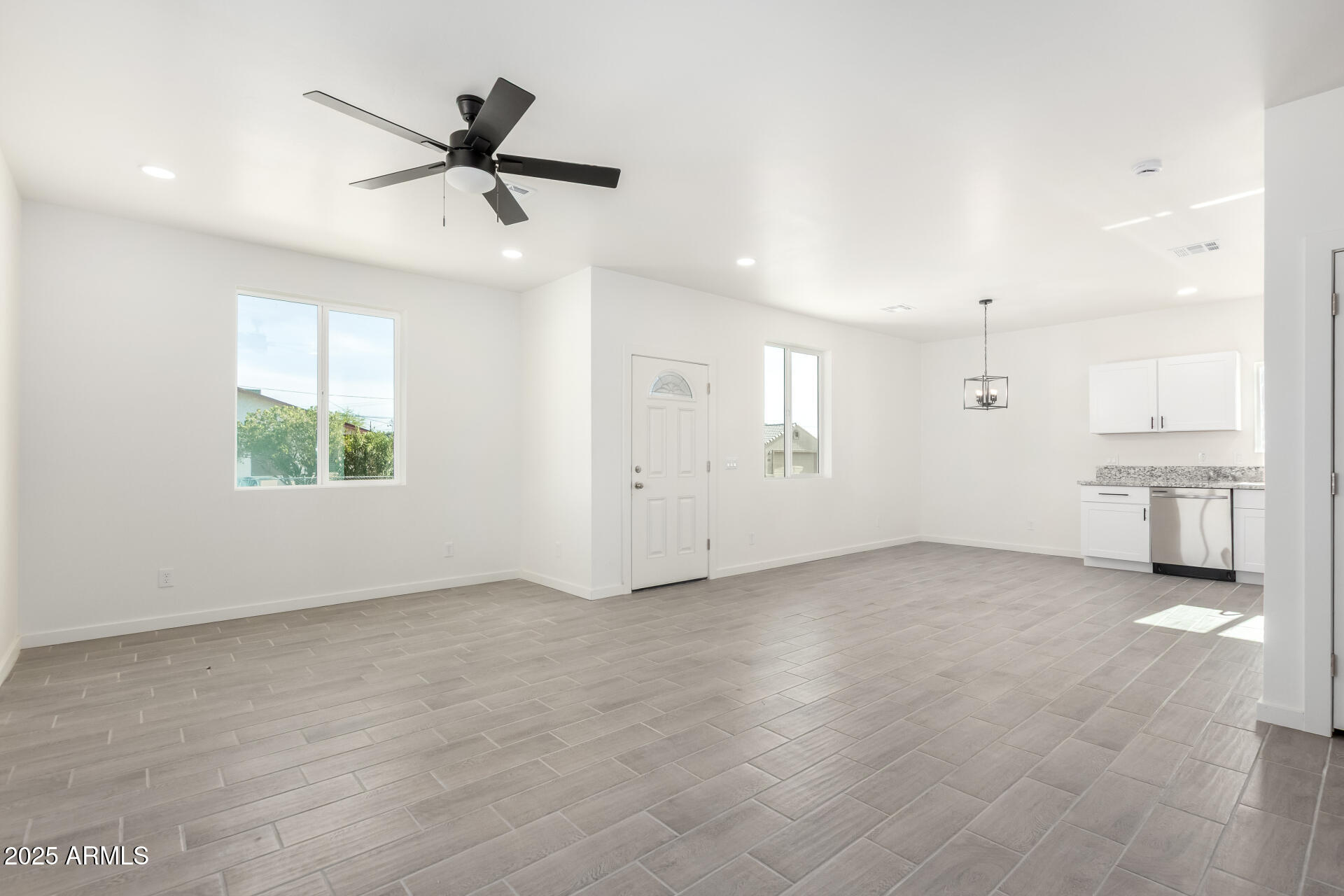 718 W OCOTILLO Street