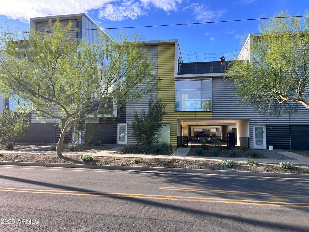 Photo of 777 W Roosevelt Street #2, Phoenix, AZ 85007 (MLS # 7032469)