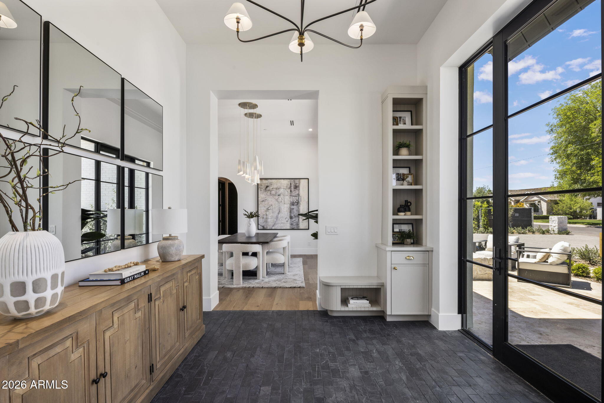 5935 E CALLE TUBERIA --