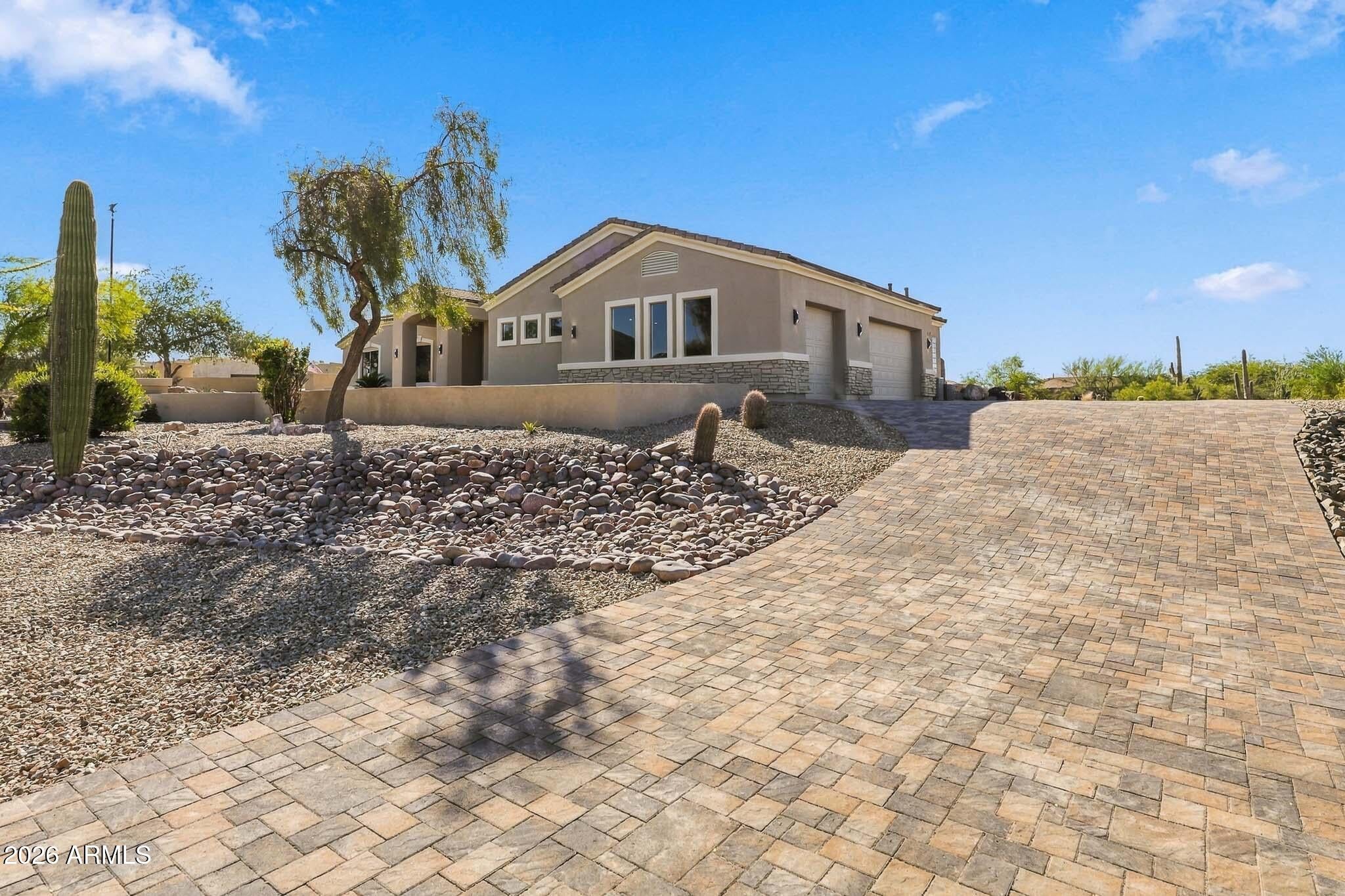 7829 E PLYMOUTH Drive