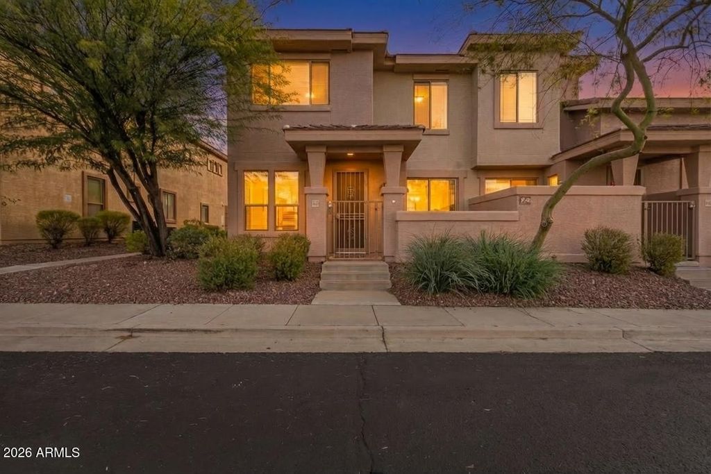 Photo of 42424 N Gavilan Peak Parkway #28102, Anthem, AZ 85086 (MLS # 7000021)