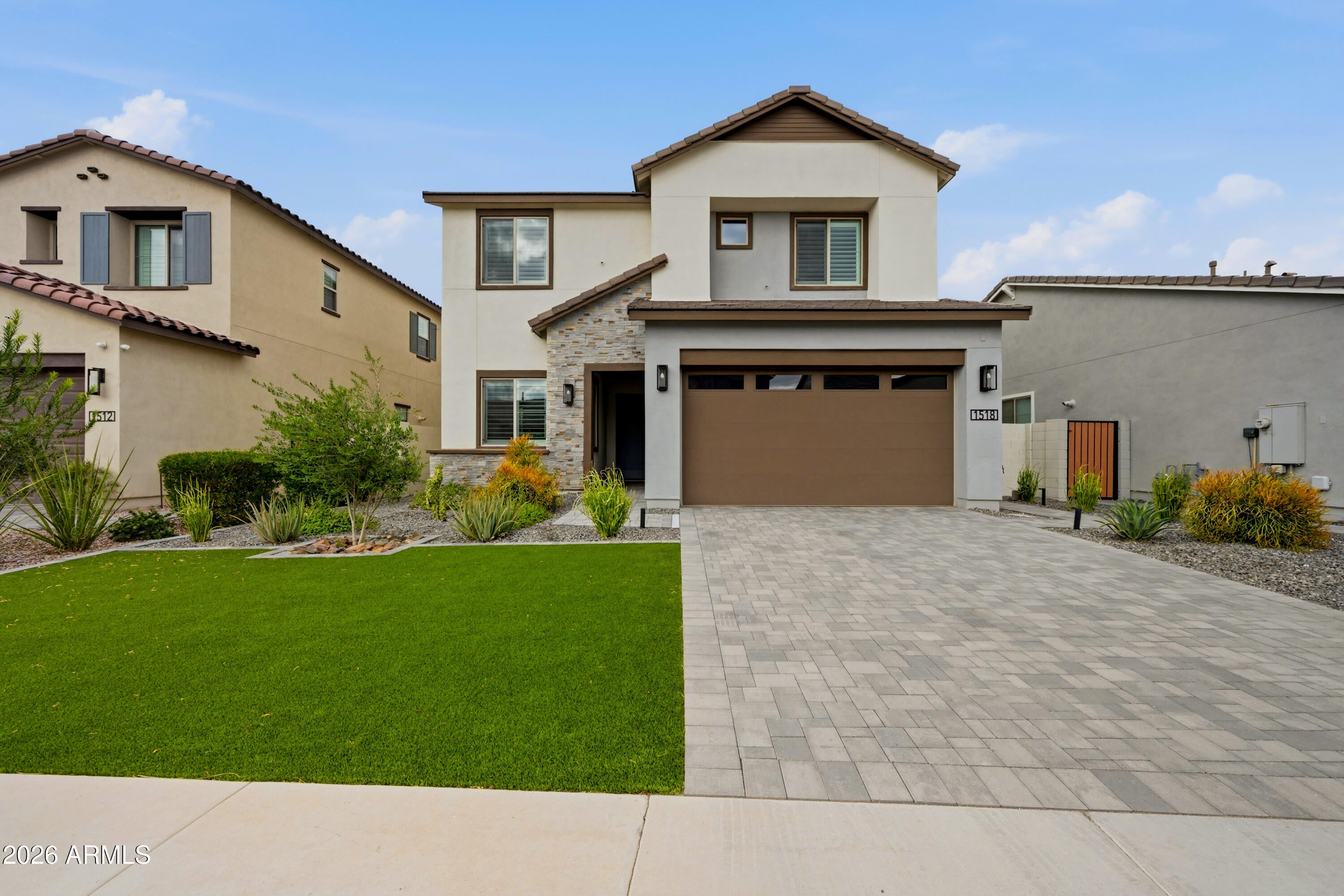 1518 E TONTO Drive