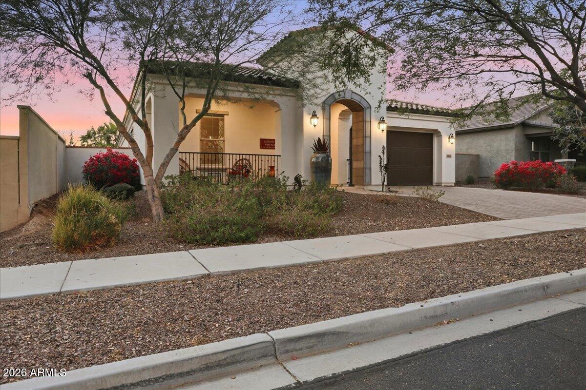 2410 N BEVERLY Place