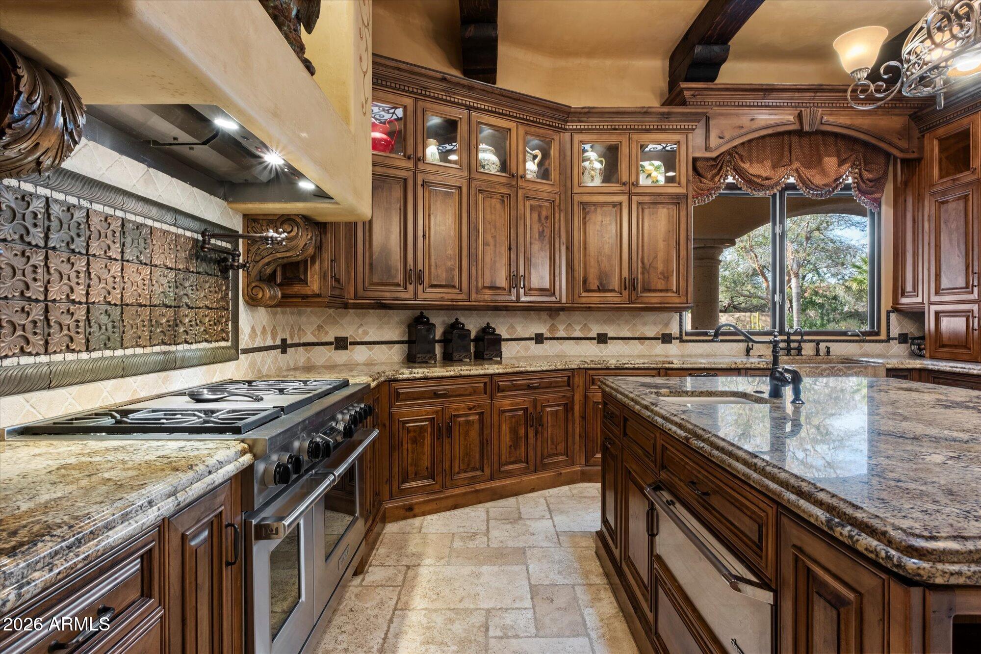 Paradise Valley, Arizona, 85253, United States, 8 Bedrooms Bedrooms, ,10 BathroomsBathrooms,Residential,Active,2017867