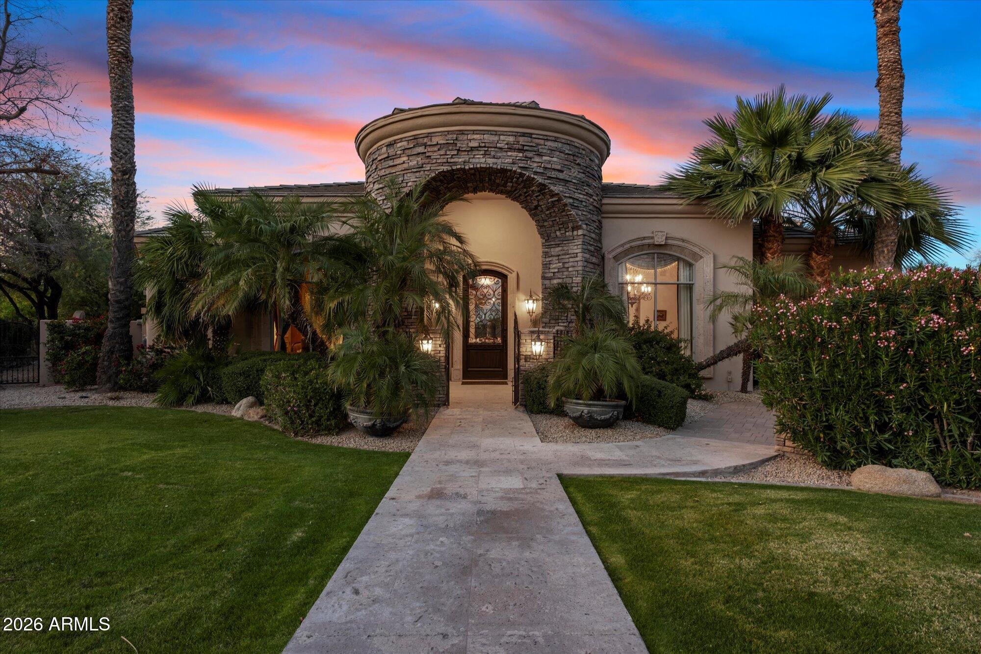 Paradise Valley, Arizona, 85253, United States, 8 Bedrooms Bedrooms, ,10 BathroomsBathrooms,Residential,Active,2017867