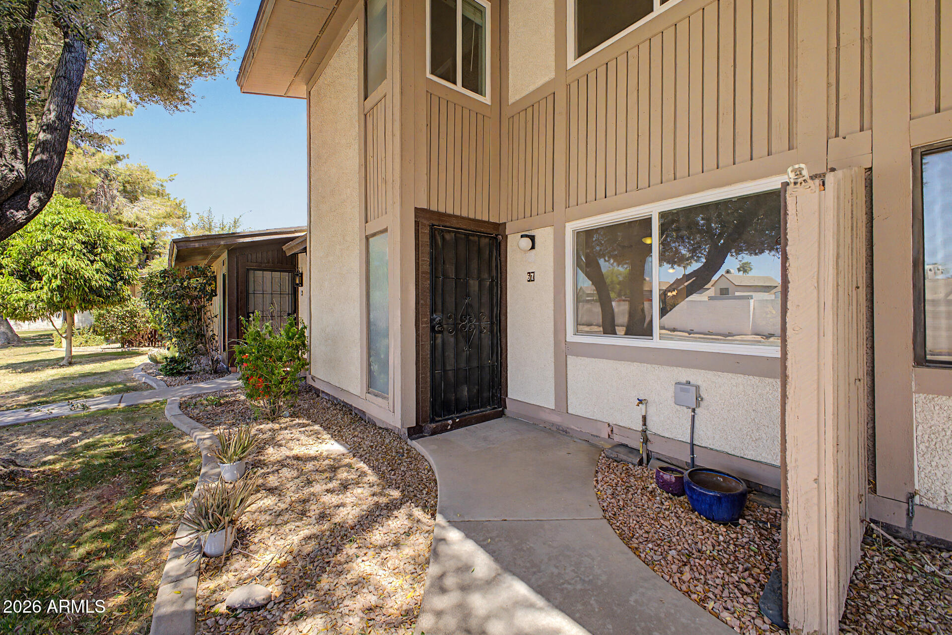 1550 N STAPLEY Drive 67