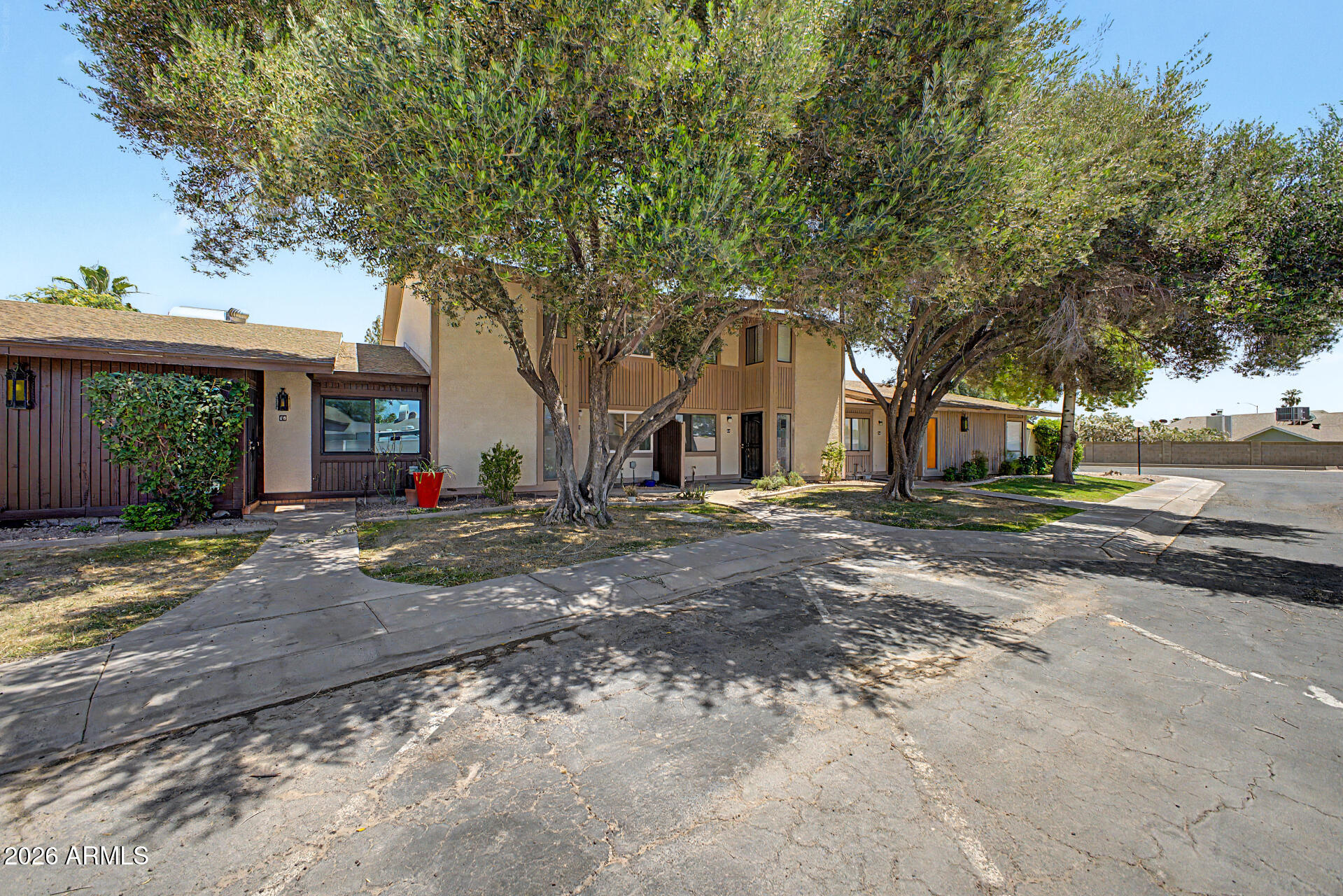 1550 N STAPLEY Drive 67