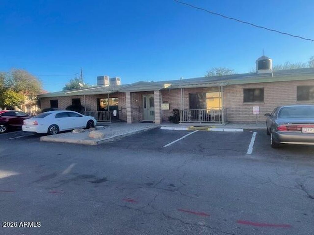 Photo of 957 W Erie Street, Chandler, AZ 85225 (MLS # 6974774)