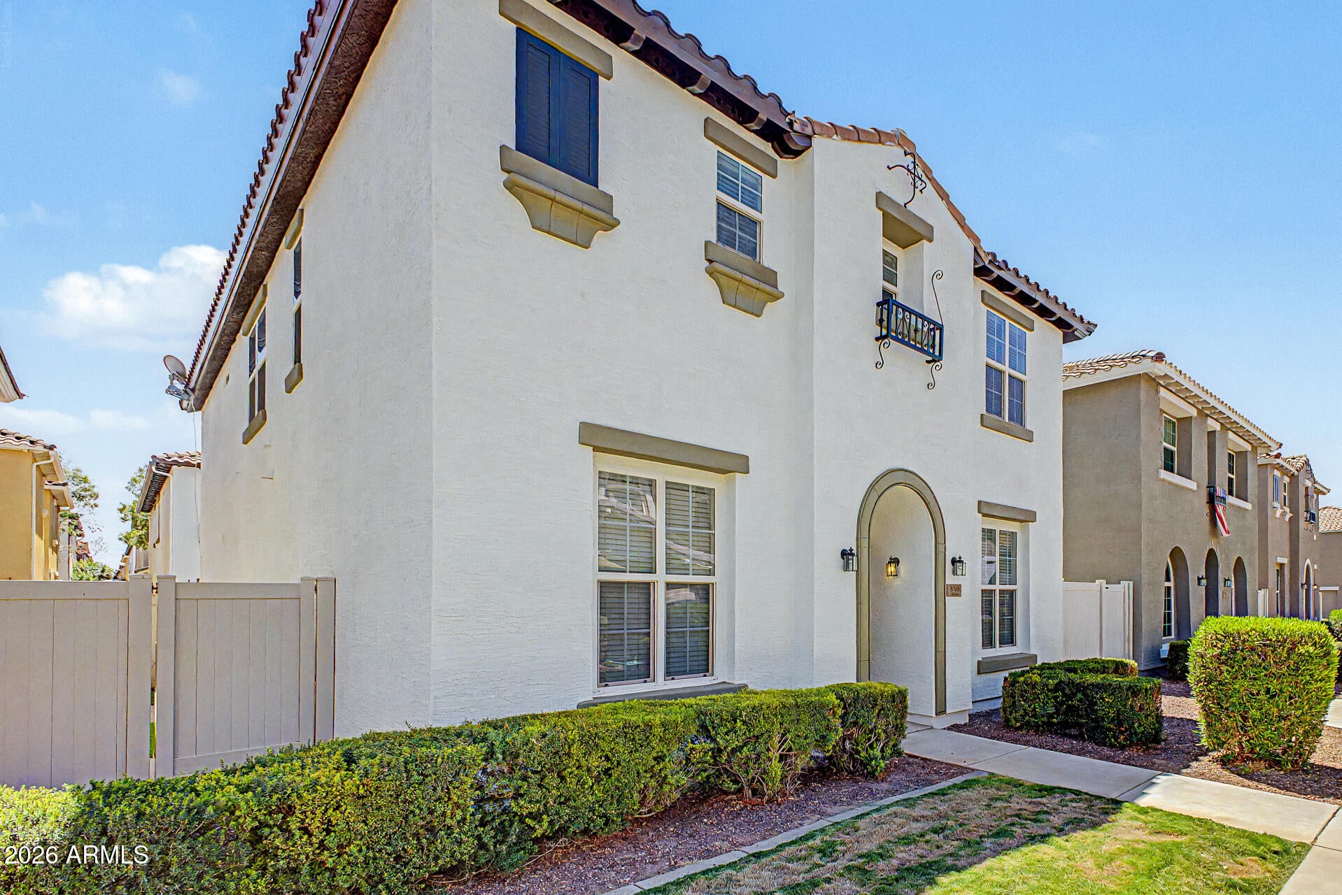 886 S Huish Drive