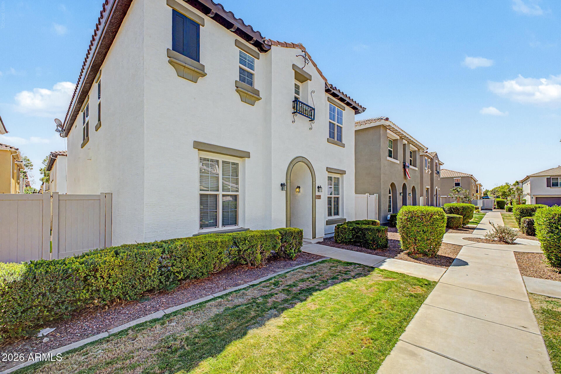 886 S Huish Drive