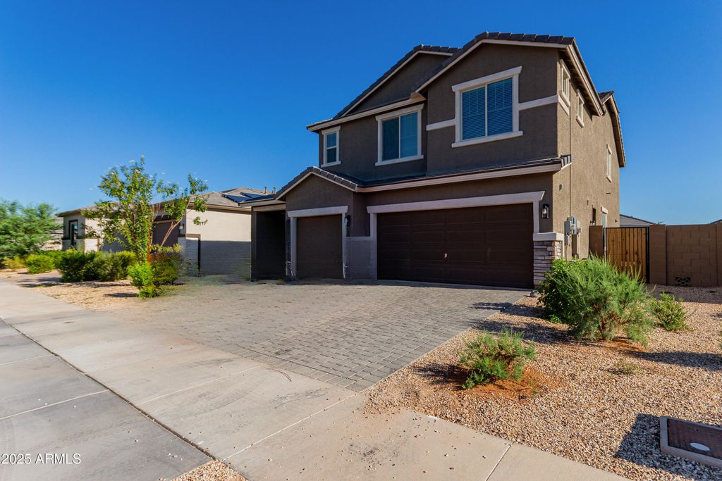 Photo of 15715 W Adams Street, Goodyear, AZ 85338 (MLS # 6912353)