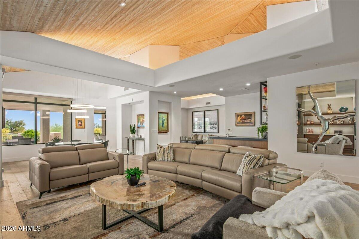 DESERT MOUNTAIN PHASE 2 UNIT TWENTY-FIVE - Residential