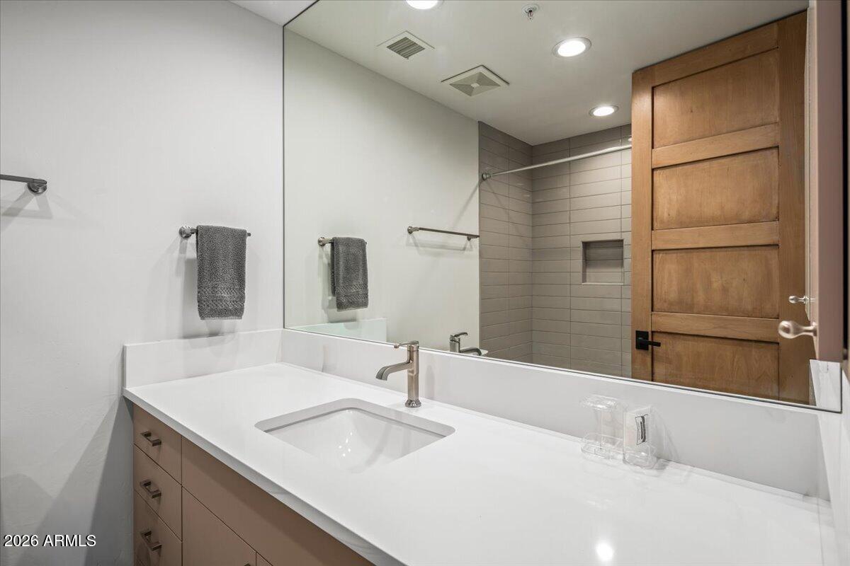 DESERT MOUNTAIN PHASE 2 UNIT TWENTY-FIVE - Residential