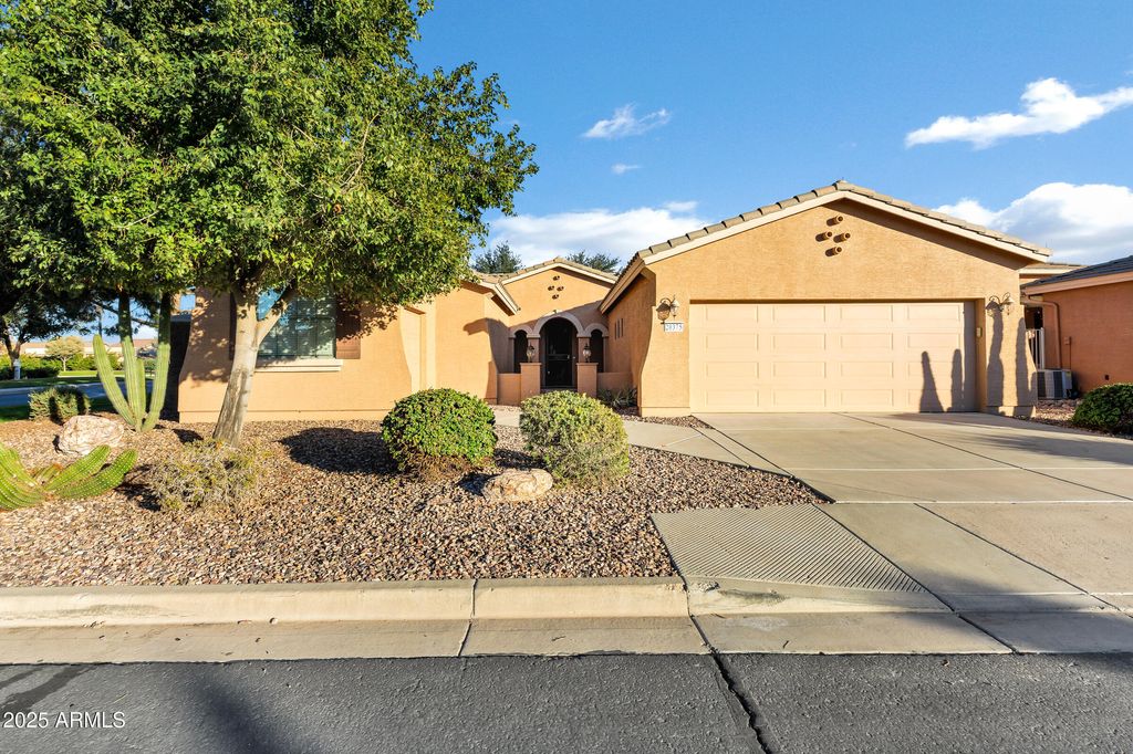 Photo of 20375 N Enchantment Pass, Maricopa, AZ 85138 (MLS # 6955111)