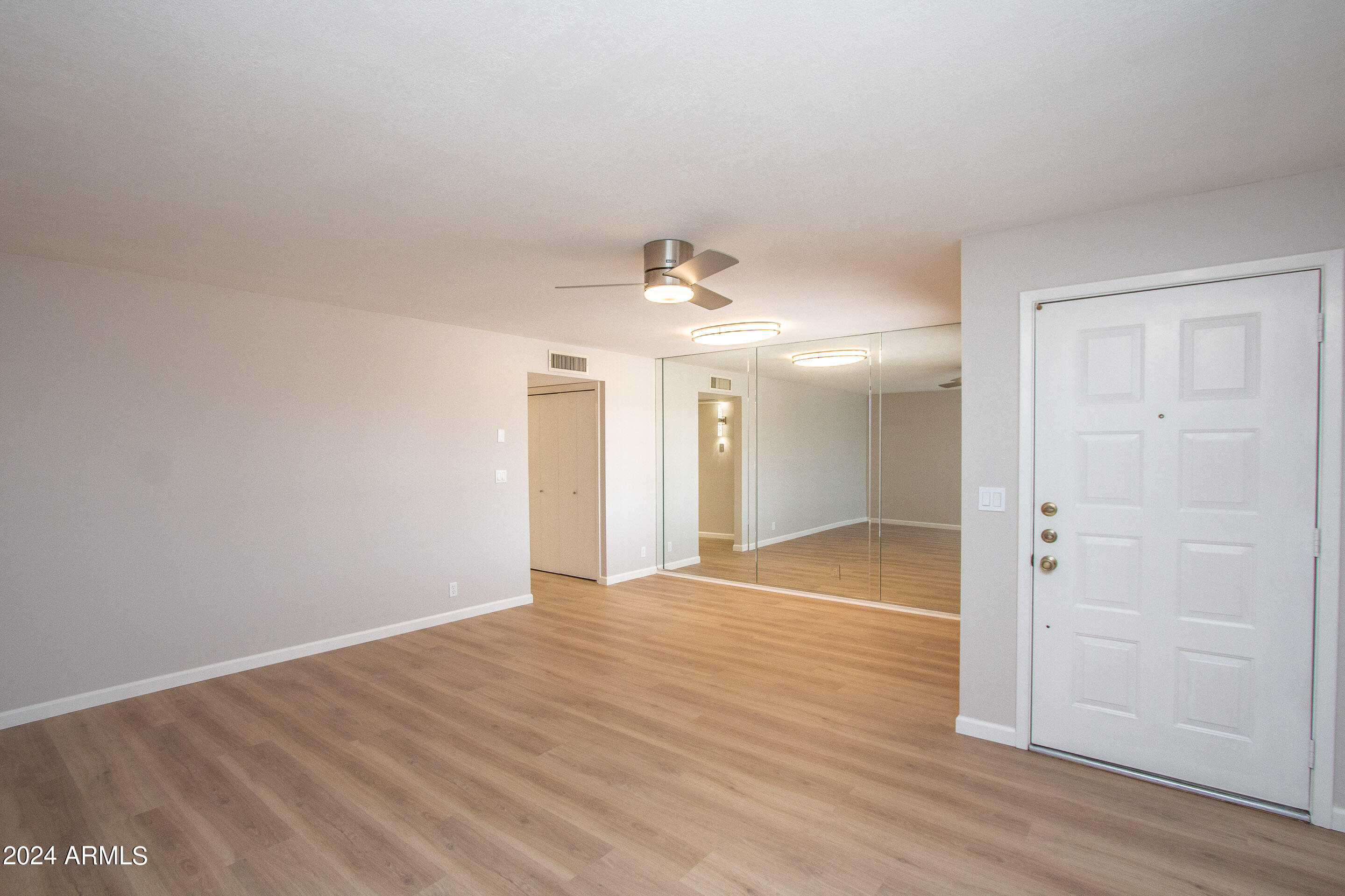 4502 E CAROL Avenue Unit 1