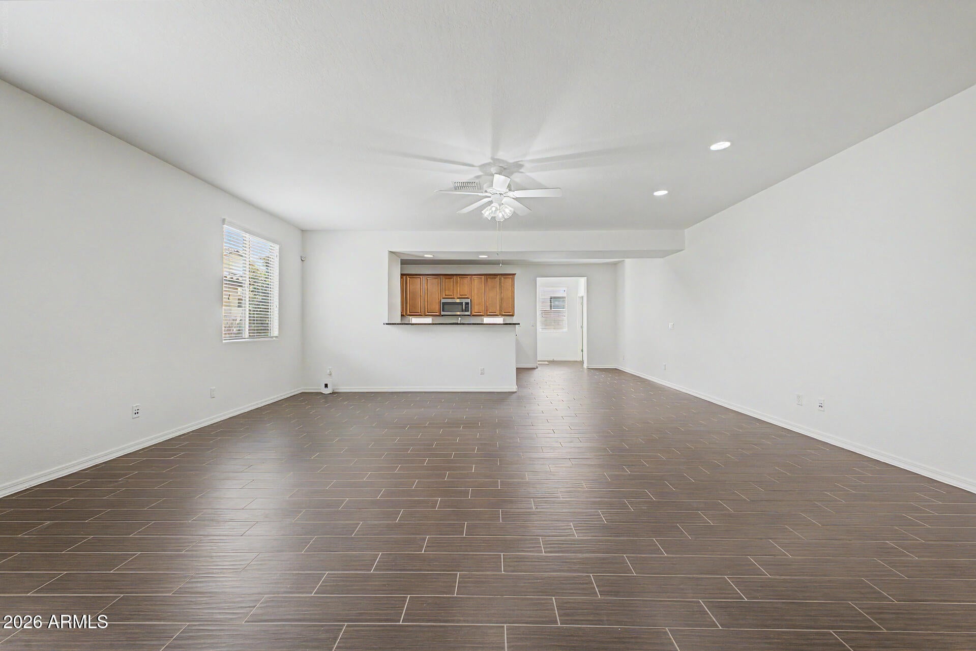 859 E ABERDEEN Drive