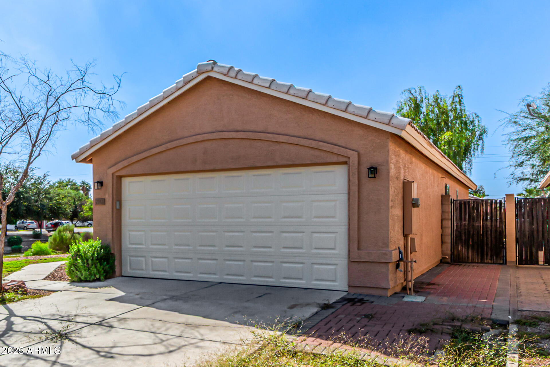 7342 N 70TH Avenue