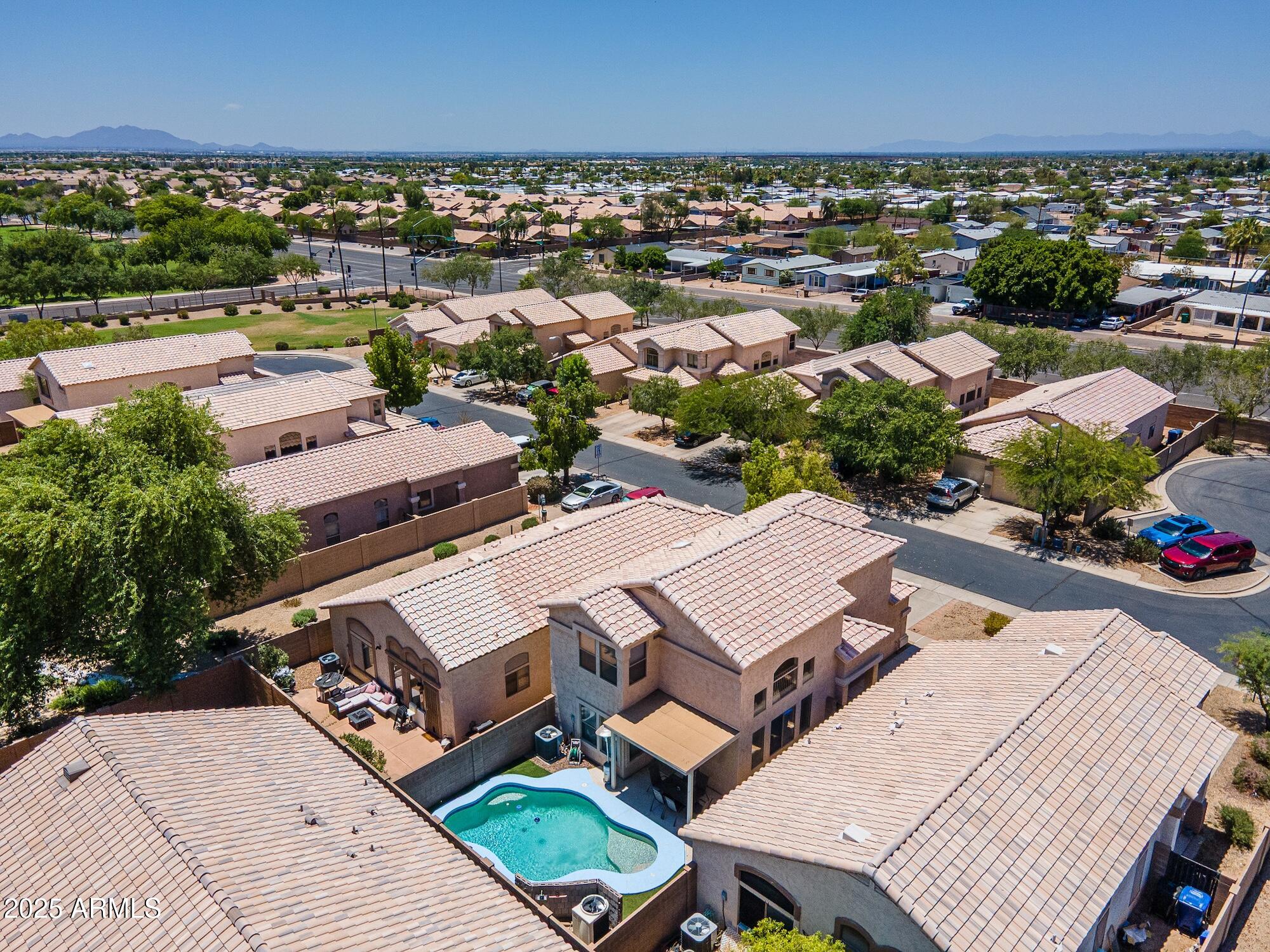 Homes 3 519 S ABBEY --