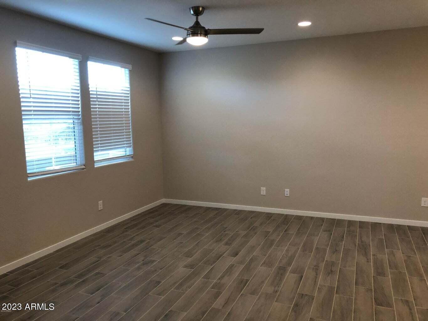 594 W WESTCHESTER Avenue