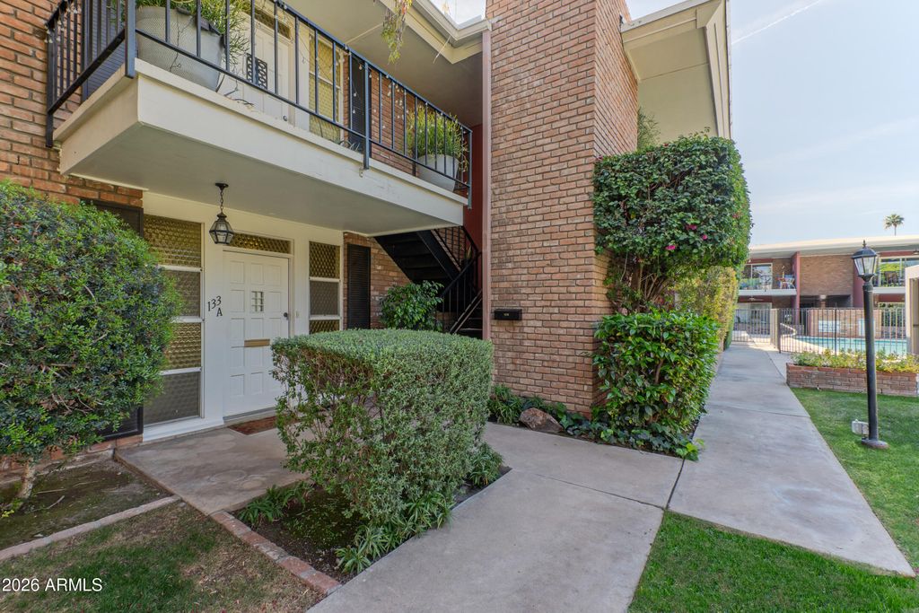 Photo of 133 E Palm Lane #A, Phoenix, AZ 85004 (MLS # 7000228)