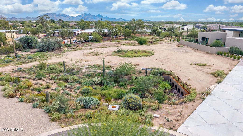 Photo of 6415 E Lomas Verdes Drive #4, Scottsdale, AZ 85266 (MLS # 6950689)