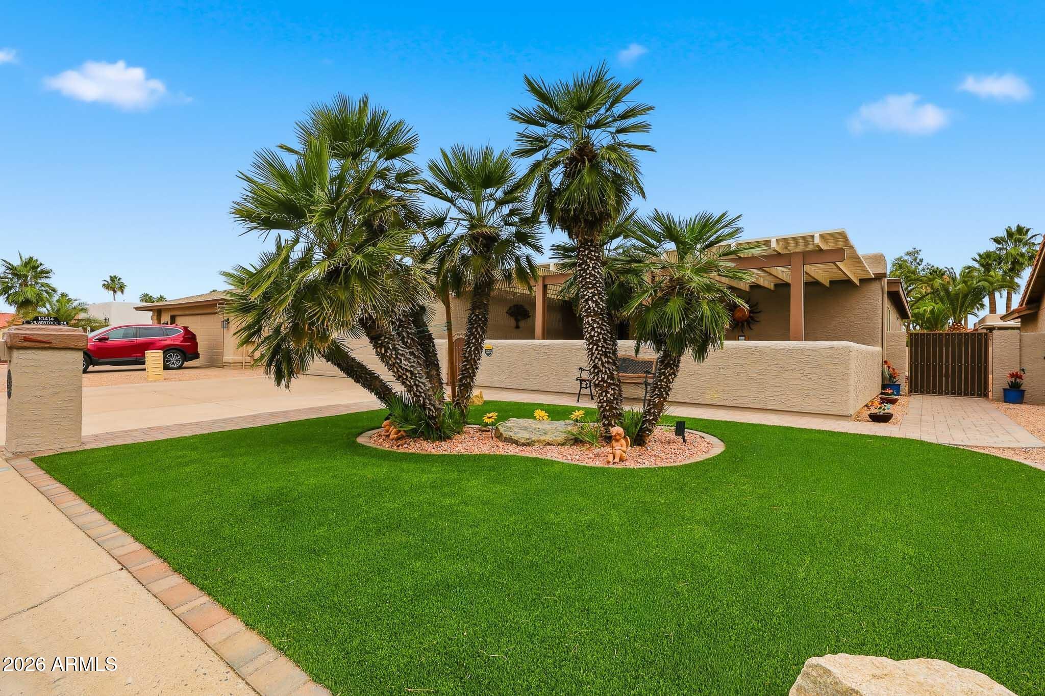 10414 E SILVERTREE Drive