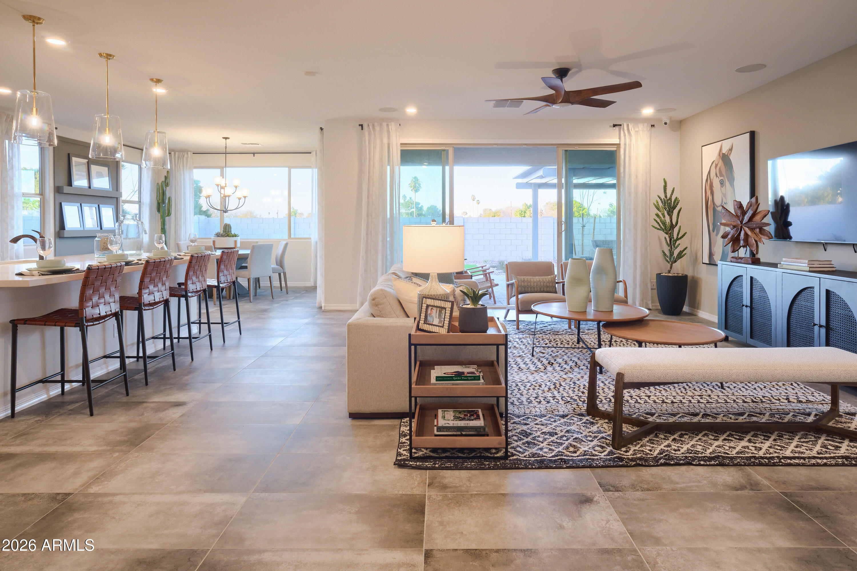 5022 W CAPISTRANO Avenue