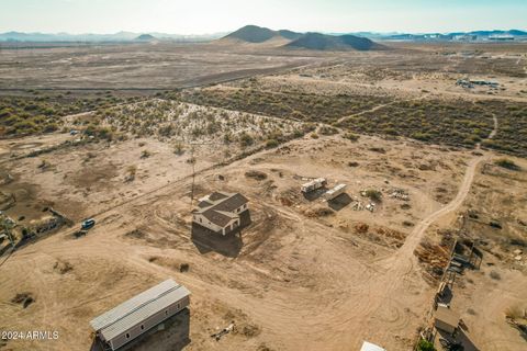 A home in Tonopah