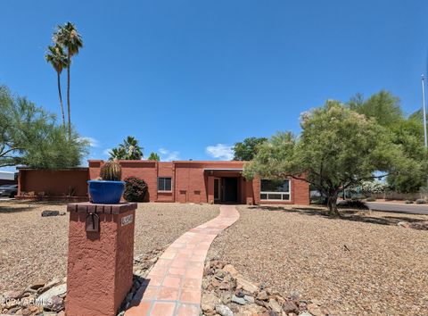 Single Family Residence in Scottsdale AZ 5540 DAHLIA Drive.jpg
